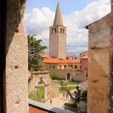 Alma 2 Hostel Porec