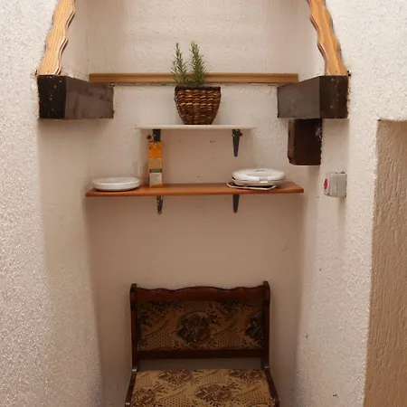 Alma 2 Hostel